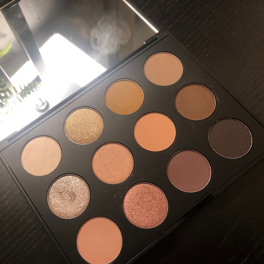 MAC Art Library Palette: Nude Model